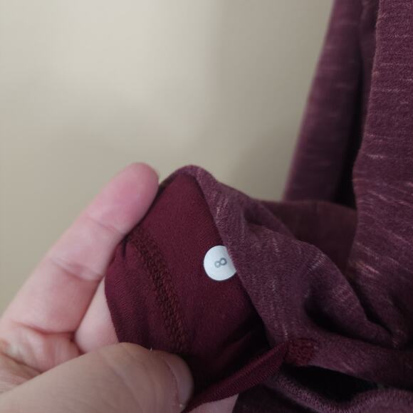 Lululemon Find Your Centre Wrap in Berry Size 8 - Picture 11 of 12